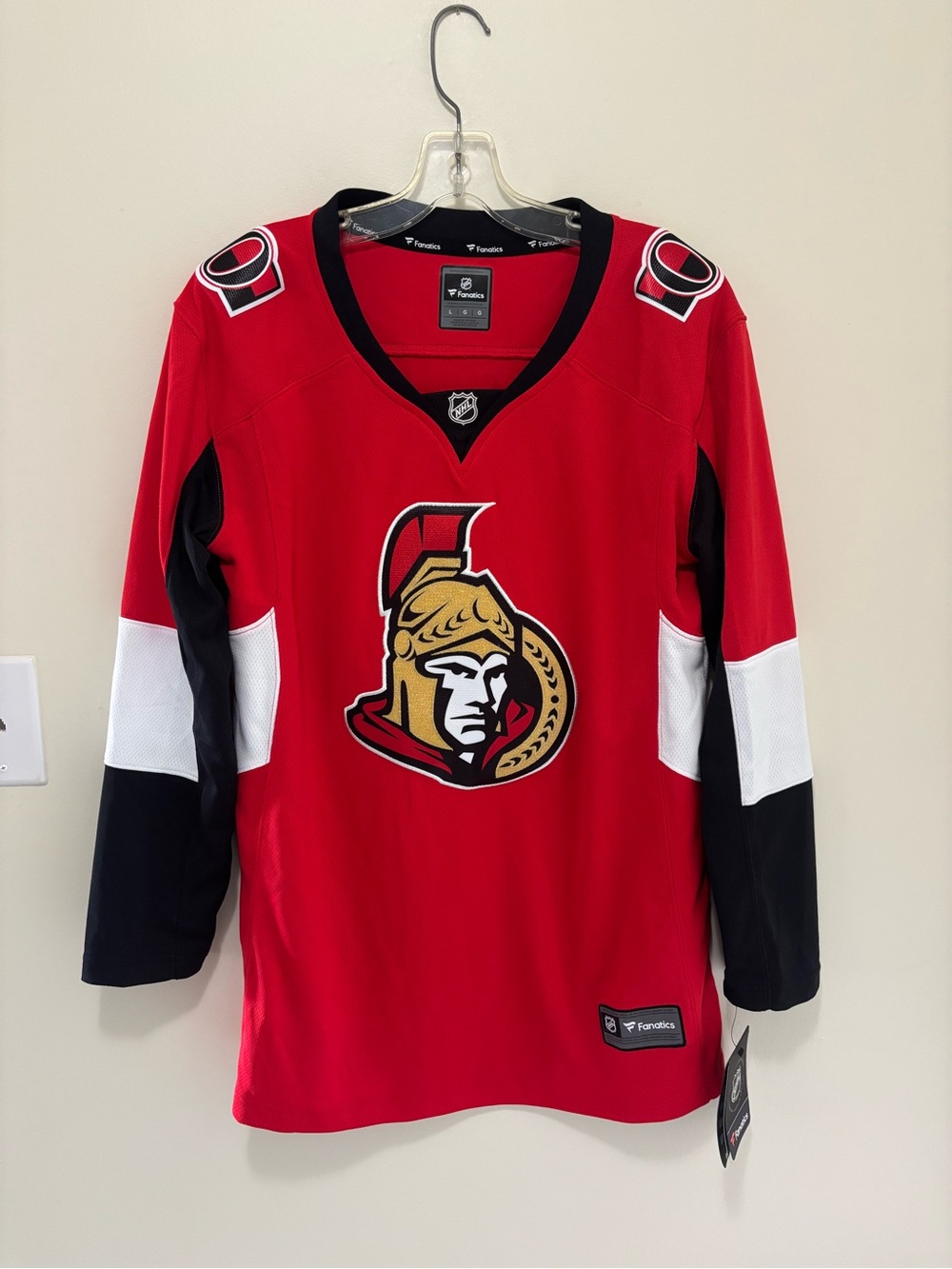 Ottawa Senators Fanatics Women’s Home Breakaway Jersey - New With Tags (Size L)
